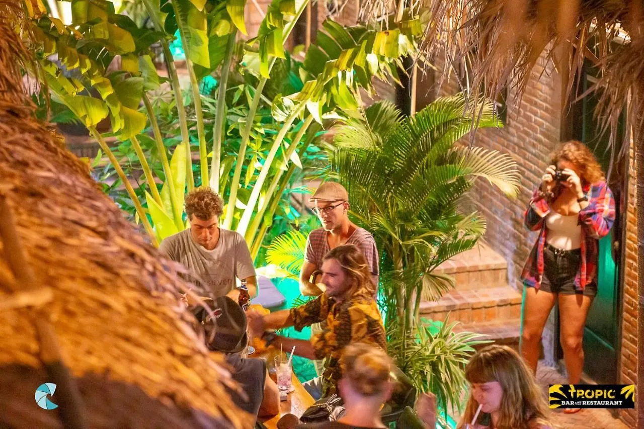 Tropic Hostel And Restaurant Phan Thiết Vietnam